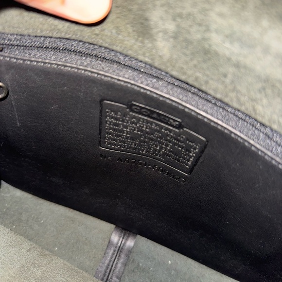 Vintage Coach Black Willis Top Handle Satchel - Picture 5 of 8